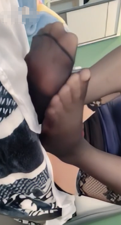 气质轻熟女-娇姨-自慰福利(8V,548M)