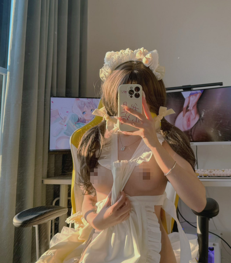 福利姬-流泪猫猫头-高价福利视图(8P,3V,1.6G)