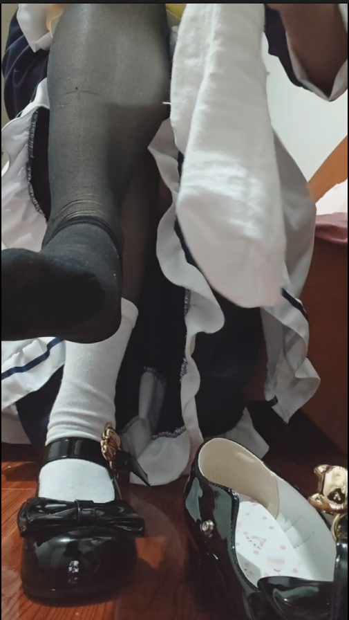 【新-足控】转转-洛丽塔黑丝白袜棉袜套丝袜羞辱倒计时【1V】【106MB百度云】