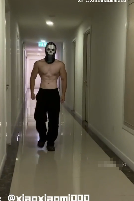 极品阿黑颜骚母狗-小小咪（xiaoxiaomi1220）-11.20新 被恶魔追上的后果（1V,787M）