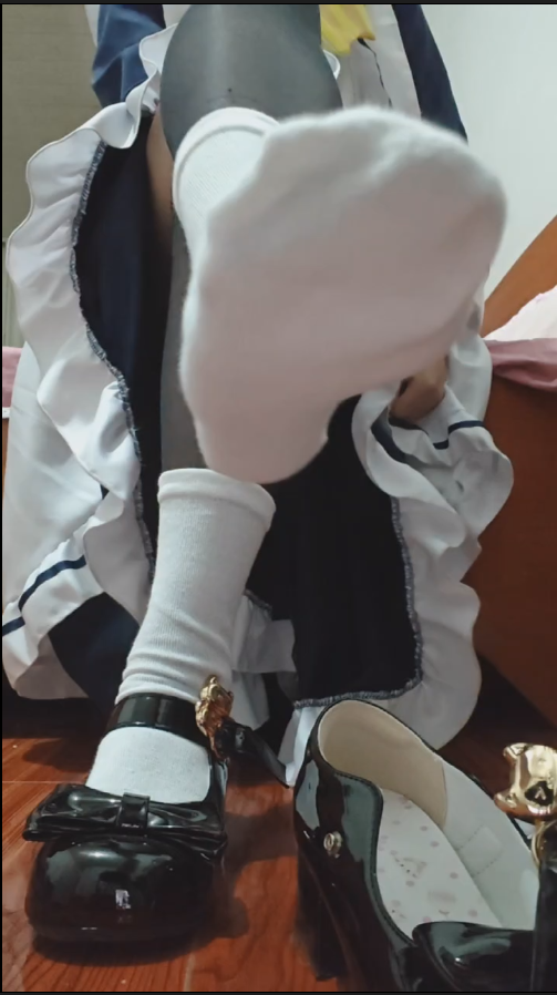 【新-足控】转转-洛丽塔黑丝白袜棉袜套丝袜羞辱倒计时【1V】【106MB百度云】