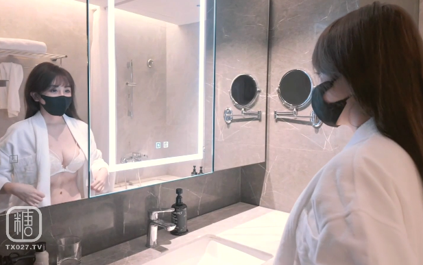 极品御姐-妍熙 -新 超骚姐姐的引诱(1V,2.69G)