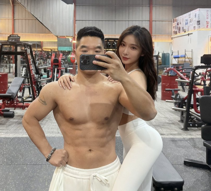 健身教练-威廉William-约啪视图福利（56P,1V,432M）