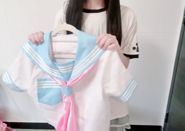 推特福利姬 小雯 【4V 855MB】