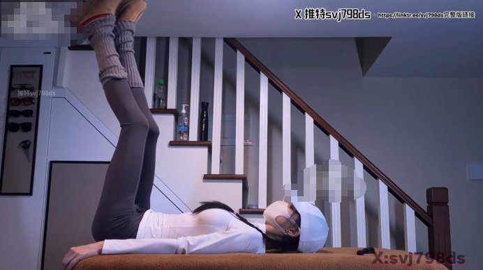 原创博主「798ds」 瑜伽服试操 关于粉丝朋友说来一起瑜伽 那就安排 这着装在姐姐身材上正好